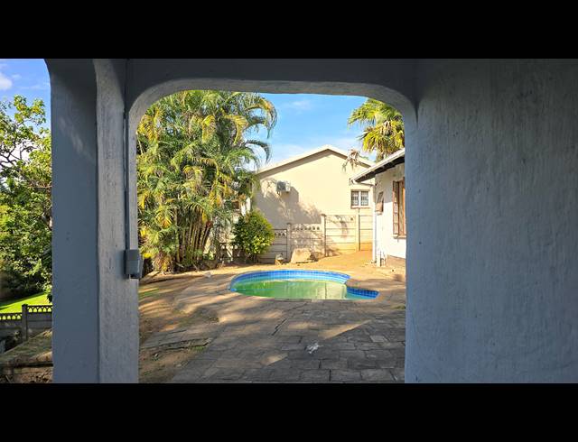 4 BEDROOM HOUSE FOR SALE IN ESCOMBE